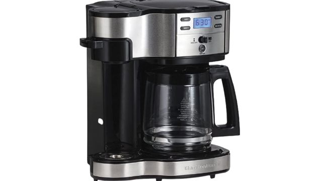 Easy to operate coffee maker